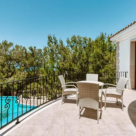 Argaka Luxury Villa